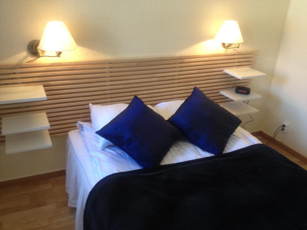 לנדסקרונה Hotel Chaplin חדר תמונה