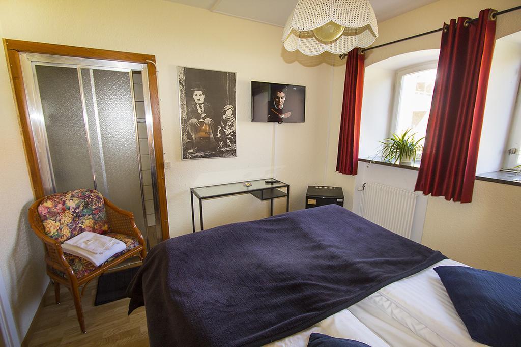 לנדסקרונה Hotel Chaplin מראה חיצוני תמונה