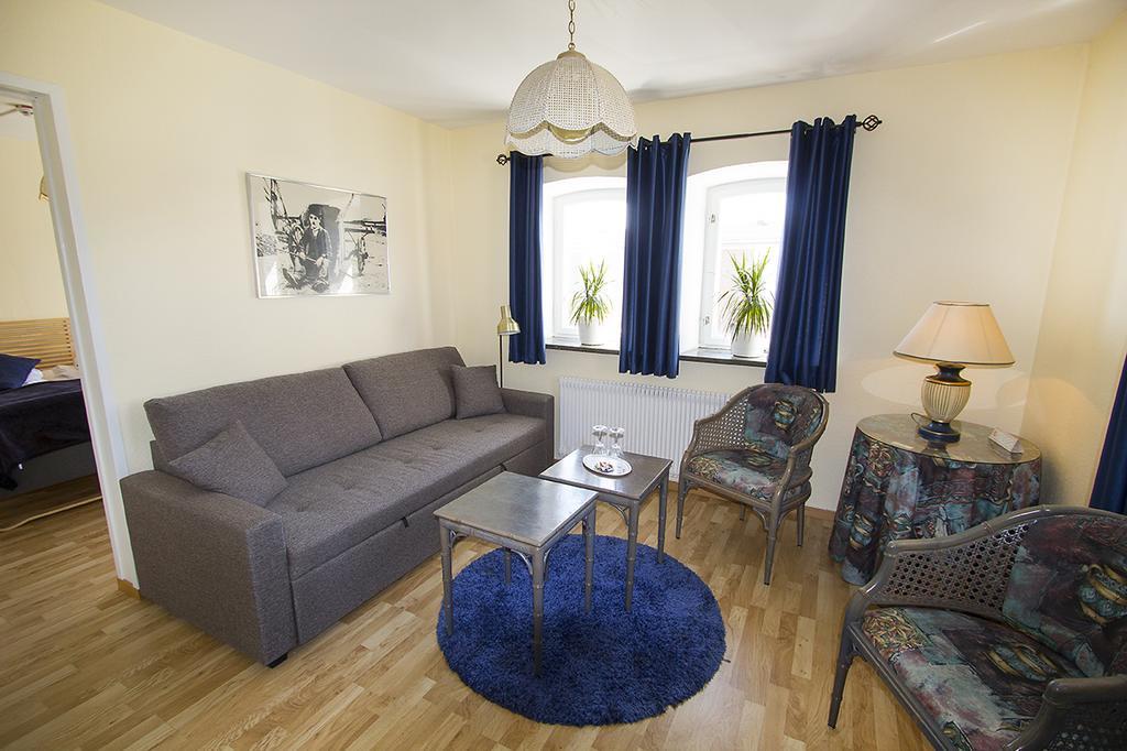 לנדסקרונה Hotel Chaplin מראה חיצוני תמונה
