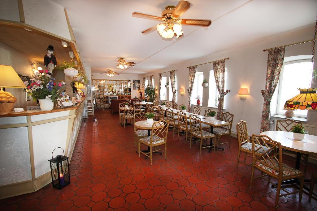 לנדסקרונה Hotel Chaplin מראה חיצוני תמונה