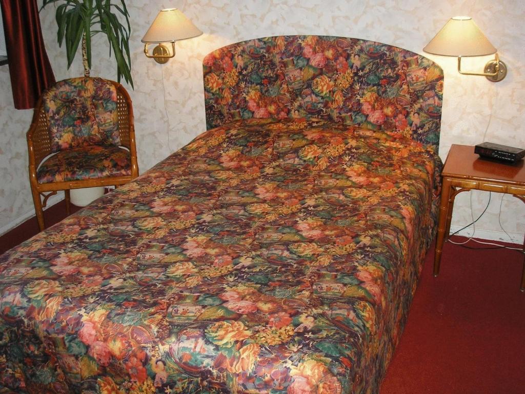 לנדסקרונה Hotel Chaplin מראה חיצוני תמונה
